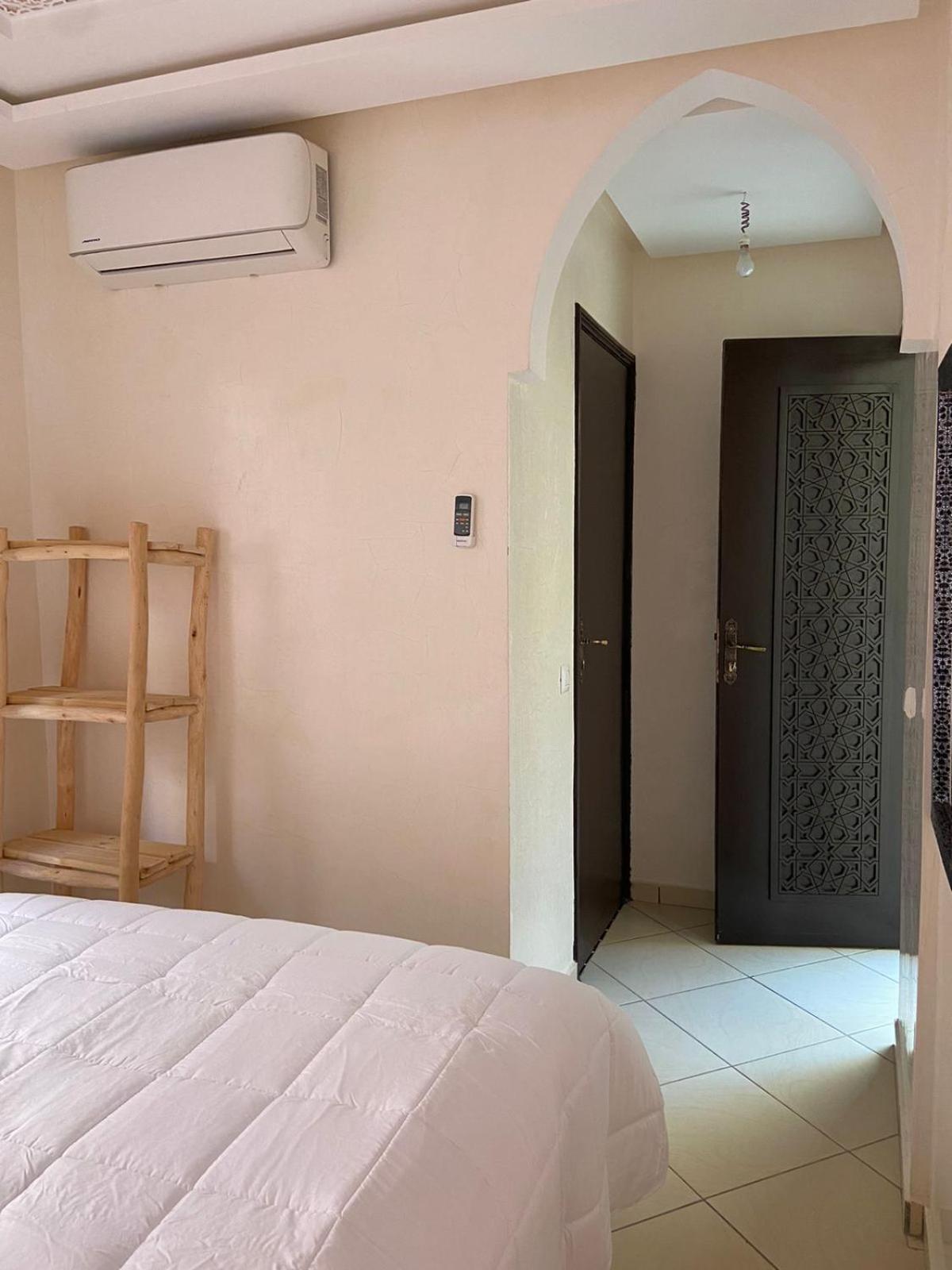 Private Riad 3Ch Salon, Terrasse Avec Jacuzzi , A Jemaa El Fna Marrákes Kültér fotó
