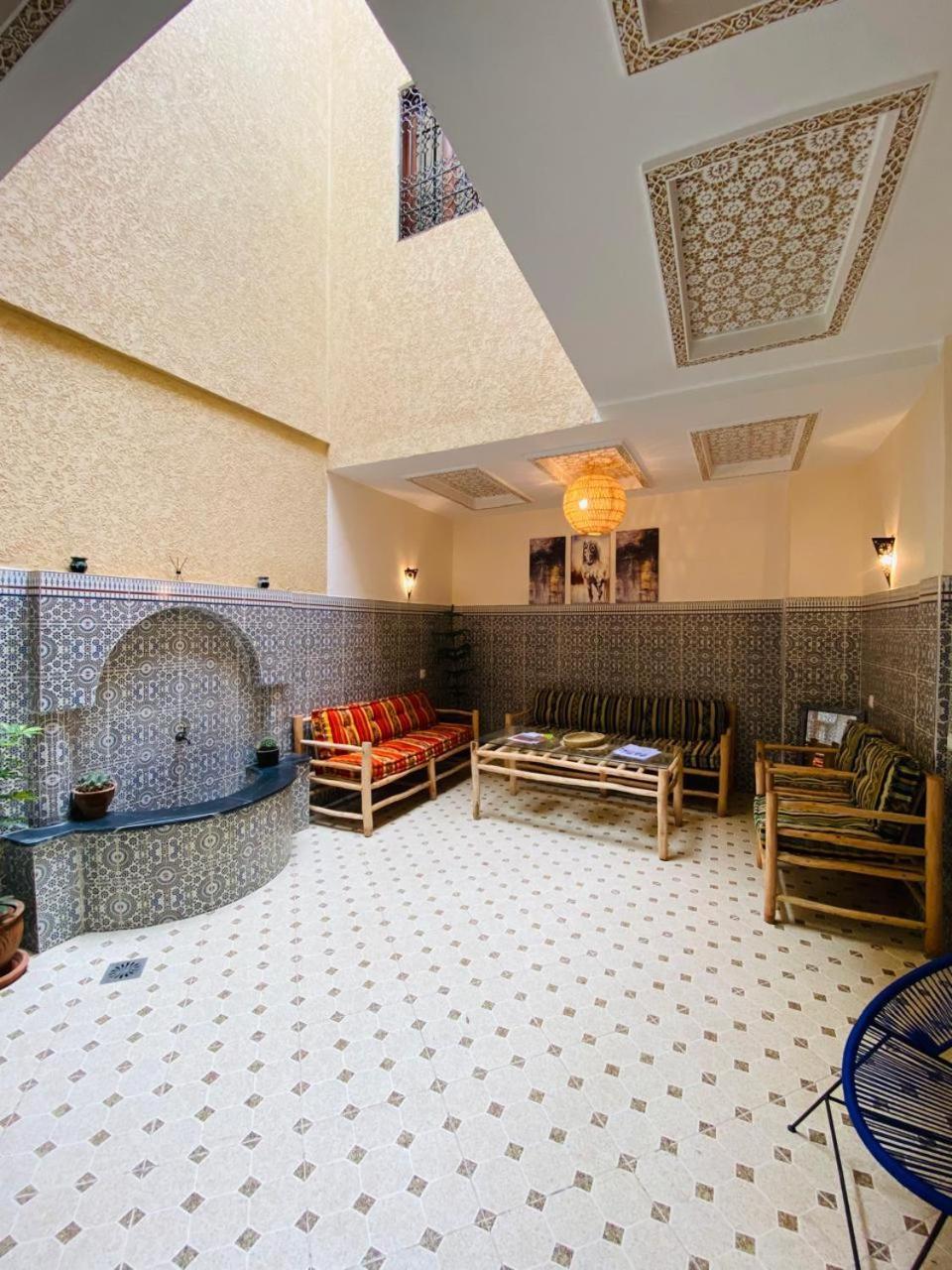 Private Riad 3Ch Salon, Terrasse Avec Jacuzzi , A Jemaa El Fna Marrákes Kültér fotó
