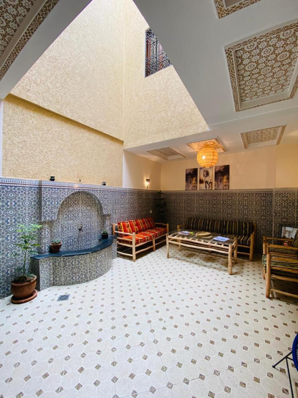 Private Riad 3Ch Salon, Terrasse Avec Jacuzzi , A Jemaa El Fna Marrákes Kültér fotó